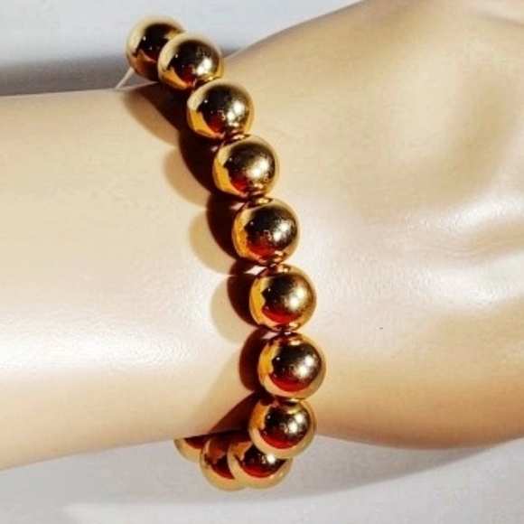 247B064. Hand-made Gold Beaded Charm Bracelet - Picture 2 of 8